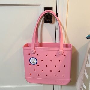 NWT baby Pink bogg Bag